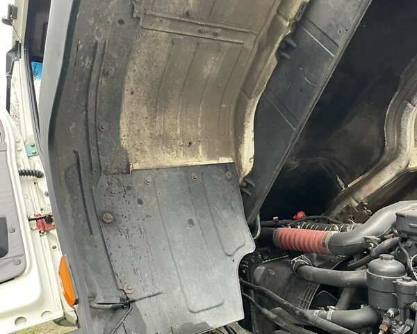 Белый Мерседес Атего, объемом двигателя 4.2 л и пробегом 535 тыс. км за 10500 $, фото 41 на Automoto.ua