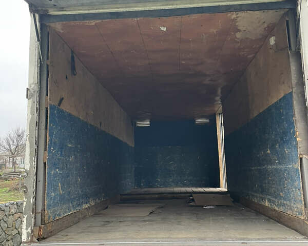 Белый Мерседес Атего, объемом двигателя 4.2 л и пробегом 535 тыс. км за 10500 $, фото 21 на Automoto.ua