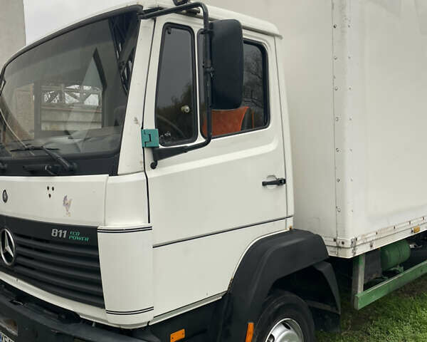 Белый Мерседес Атего, объемом двигателя 4.2 л и пробегом 535 тыс. км за 10500 $, фото 10 на Automoto.ua