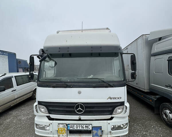 Білий Мерседес Атего, об'ємом двигуна 6.3 л та пробігом 585 тис. км за 23000 $, фото 2 на Automoto.ua