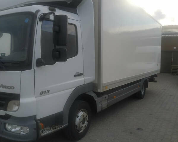 Белый Мерседес Атего, объемом двигателя 4.6 л и пробегом 380 тыс. км за 21171 $, фото 5 на Automoto.ua