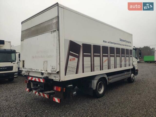 Белый Мерседес Атего, объемом двигателя 4.2 л и пробегом 243 тыс. км за 32500 $, фото 4 на Automoto.ua