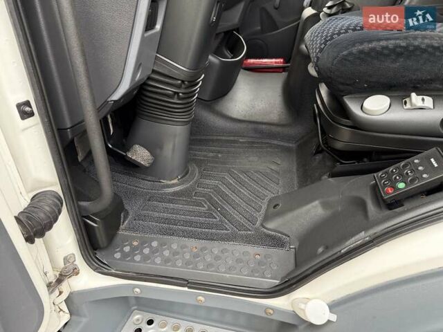 Мерседес Атего 2012 в Бучаче на Automoto.ua Белый Мерседес Атего, объемом двигателя 4.3 л и пробегом 645 тыс. км за 31950 $, фото 18 на Automoto.ua