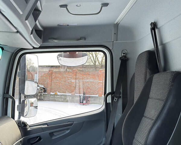 Белый Мерседес Атего, объемом двигателя 4.3 л и пробегом 385 тыс. км за 26500 $, фото 26 на Automoto.ua