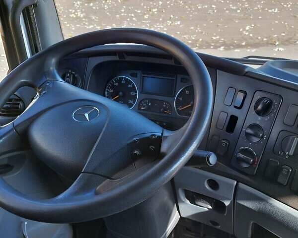 Белый Мерседес Атего, объемом двигателя 0 л и пробегом 370 тыс. км за 34000 $, фото 11 на Automoto.ua