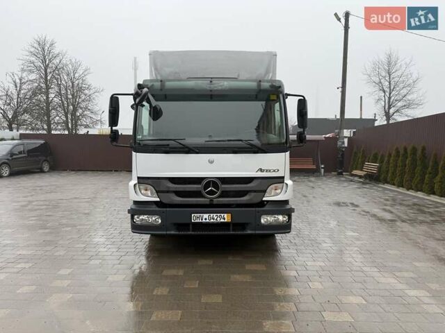 Белый Мерседес Атего, объемом двигателя 4.8 л и пробегом 552 тыс. км за 30150 $, фото 3 на Automoto.ua