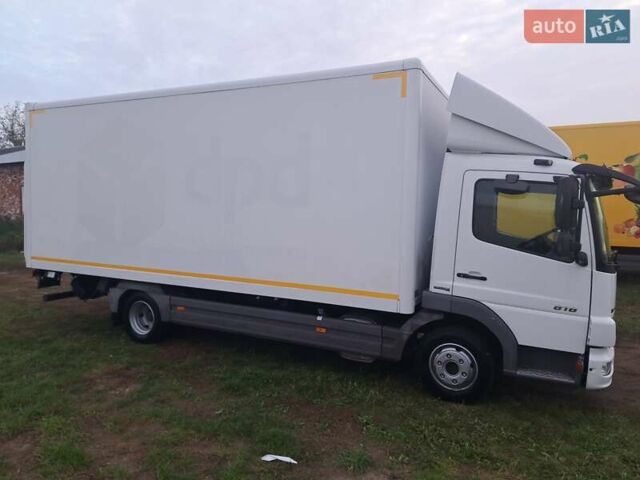 Белый Мерседес Атего, объемом двигателя 4.3 л и пробегом 550 тыс. км за 26800 $, фото 4 на Automoto.ua