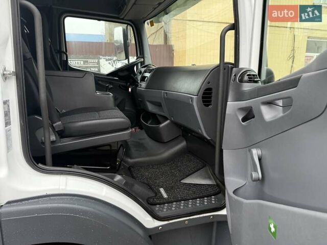 Белый Мерседес Атего, объемом двигателя 4.8 л и пробегом 552 тыс. км за 30150 $, фото 26 на Automoto.ua