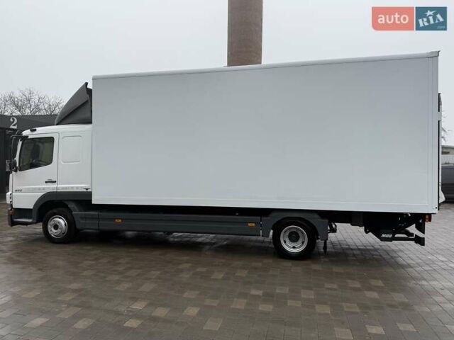 Белый Мерседес Атего, объемом двигателя 4.8 л и пробегом 552 тыс. км за 30150 $, фото 13 на Automoto.ua