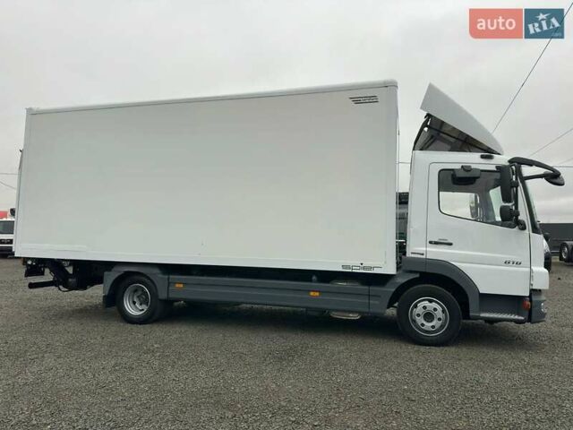 Белый Мерседес Атего, объемом двигателя 0 л и пробегом 353 тыс. км за 27900 $, фото 9 на Automoto.ua