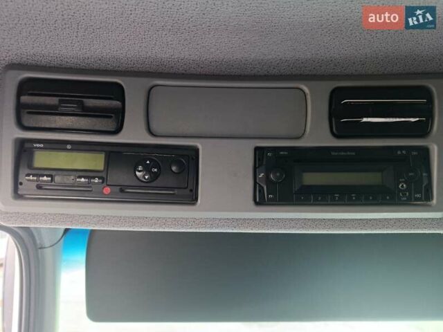 Белый Мерседес Атего, объемом двигателя 5.13 л и пробегом 320 тыс. км за 30000 $, фото 6 на Automoto.ua