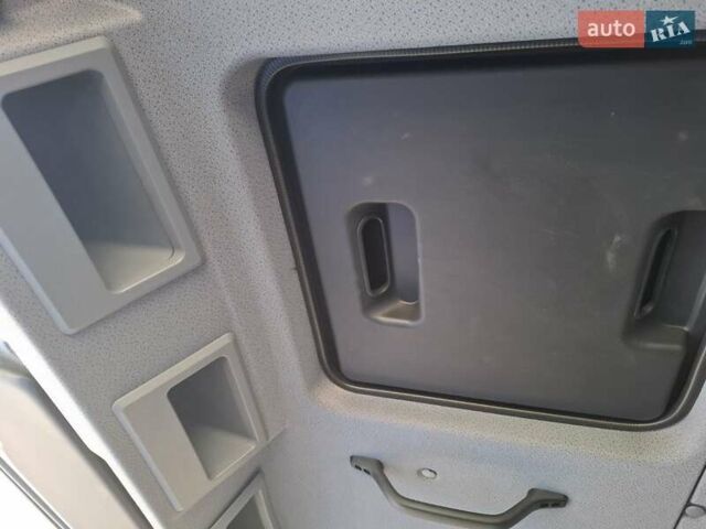 Белый Мерседес Атего, объемом двигателя 5.13 л и пробегом 260 тыс. км за 22000 $, фото 2 на Automoto.ua