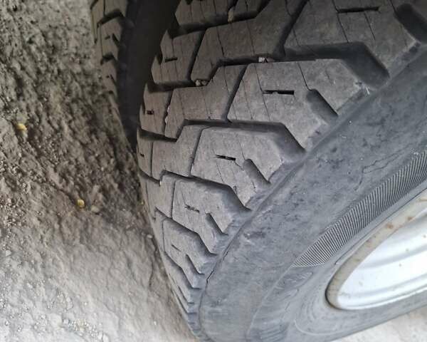 Белый Мерседес Атего, объемом двигателя 5.13 л и пробегом 260 тыс. км за 22000 $, фото 11 на Automoto.ua