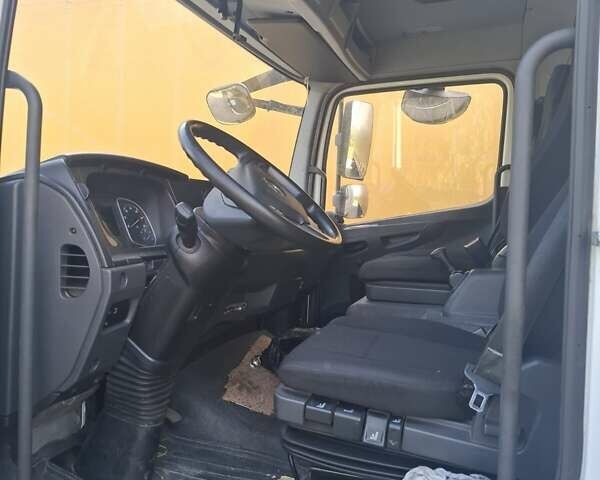 Белый Мерседес Атего, объемом двигателя 5.13 л и пробегом 260 тыс. км за 22000 $, фото 6 на Automoto.ua