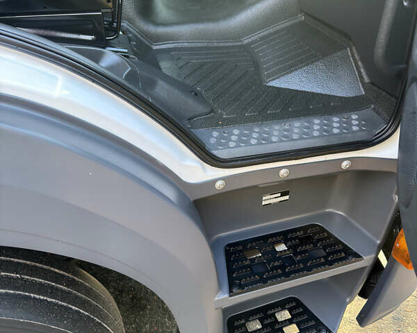 Белый Мерседес Атего, объемом двигателя 5.1 л и пробегом 307 тыс. км за 43700 $, фото 39 на Automoto.ua