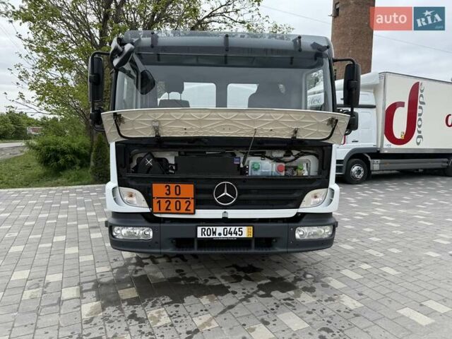 Білий Мерседес Атего, об'ємом двигуна 4.3 л та пробігом 199 тис. км за 35550 $, фото 22 на Automoto.ua