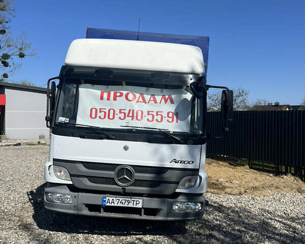 Белый Мерседес Атего, объемом двигателя 4.25 л и пробегом 660 тыс. км за 22000 $, фото 1 на Automoto.ua