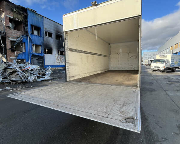 Белый Мерседес Атего, объемом двигателя 5.13 л и пробегом 516 тыс. км за 37000 $, фото 2 на Automoto.ua