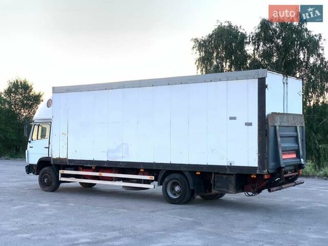 Белый Мерседес Атего, объемом двигателя 5.96 л и пробегом 250 тыс. км за 9300 $, фото 4 на Automoto.ua