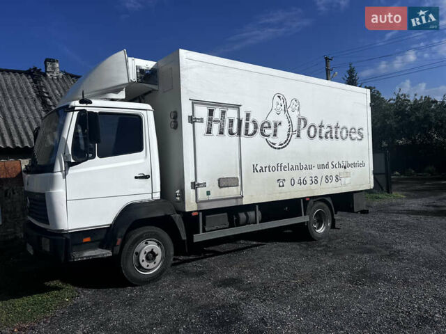 Білий Мерседес Атего, об'ємом двигуна 4.25 л та пробігом 743 тис. км за 11000 $, фото 1 на Automoto.ua