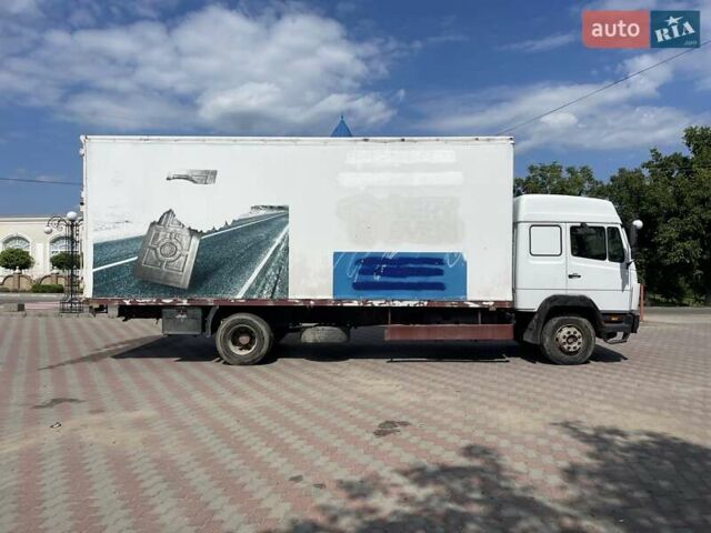 Білий Мерседес Атего, об'ємом двигуна 5.96 л та пробігом 400 тис. км за 13500 $, фото 3 на Automoto.ua