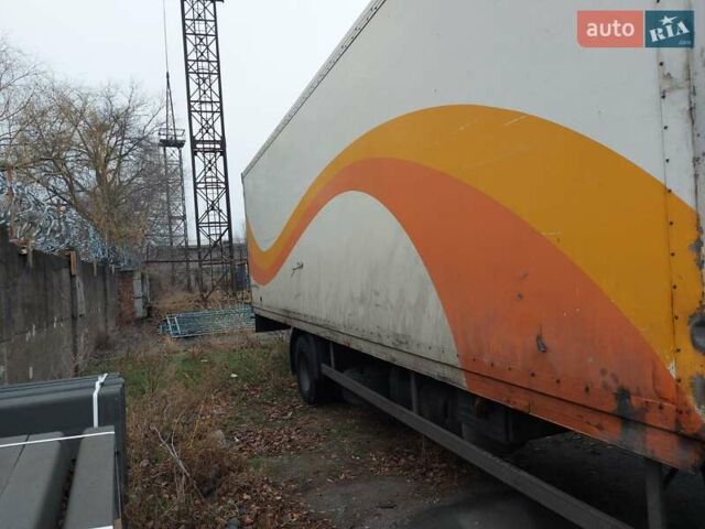 Белый Мерседес Атего, объемом двигателя 4.3 л и пробегом 500 тыс. км за 11700 $, фото 4 на Automoto.ua