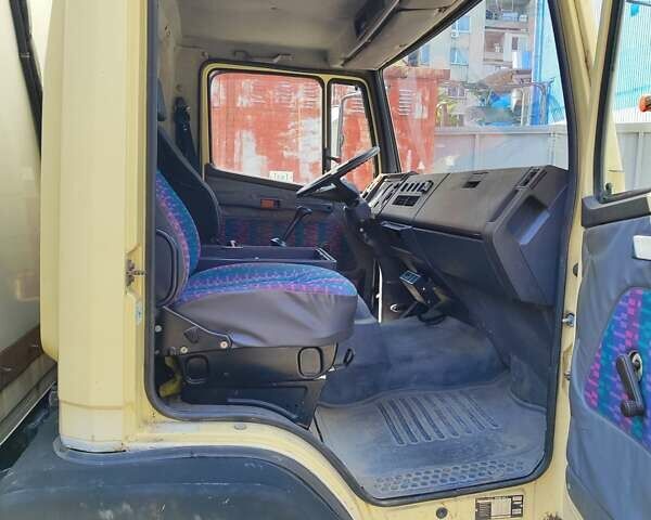 Белый Мерседес Атего, объемом двигателя 6 л и пробегом 612 тыс. км за 5800 $, фото 13 на Automoto.ua