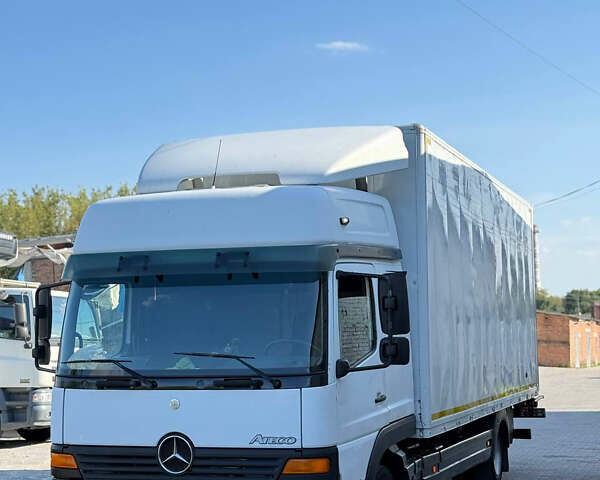 Белый Мерседес Атего, объемом двигателя 4.25 л и пробегом 660 тыс. км за 15777 $, фото 1 на Automoto.ua