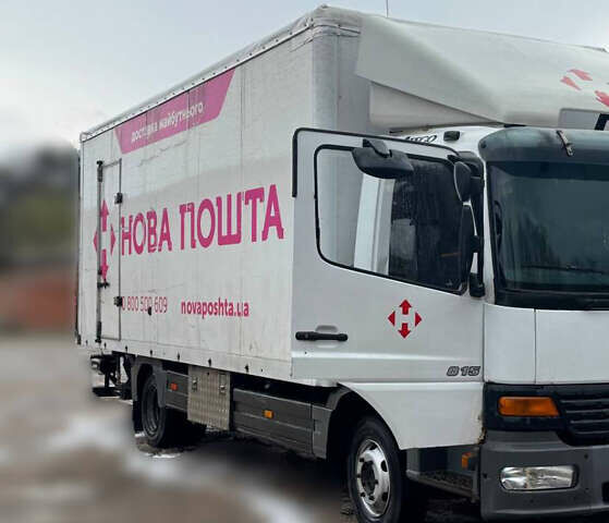 Мерседес Атего 2001 в Виннице на Automoto.ua Белый Мерседес Атего, объемом двигателя 4.25 л и пробегом 650 тыс. км за 11700 $, фото 1 на Automoto.ua