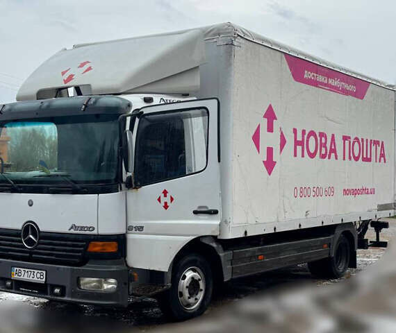 Мерседес Атего 2001 в Виннице на Automoto.ua Белый Мерседес Атего, объемом двигателя 4.25 л и пробегом 650 тыс. км за 11700 $, фото 2 на Automoto.ua