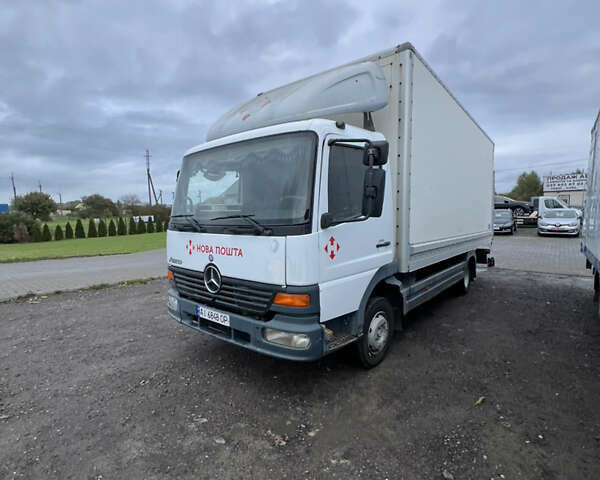 Білий Мерседес Атего, об'ємом двигуна 4.25 л та пробігом 700 тис. км за 12500 $, фото 1 на Automoto.ua