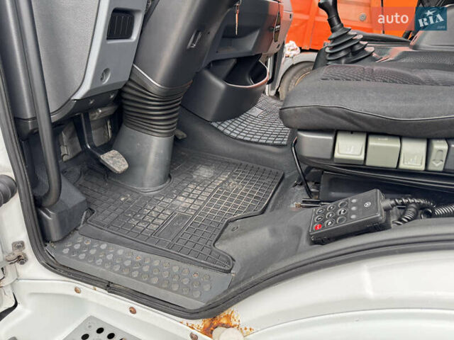 Мерседес Атего 2007 в Киеве на Automoto.ua Белый Мерседес Атего, объемом двигателя 4.3 л и пробегом 613 тыс. км за 22000 $, фото 46 на Automoto.ua