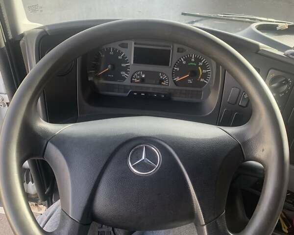 Белый Мерседес Атего, объемом двигателя 4.2 л и пробегом 690 тыс. км за 26900 $, фото 37 на Automoto.ua