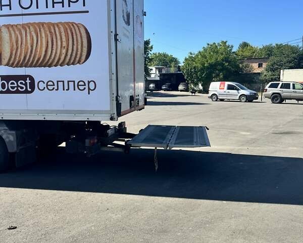 Белый Мерседес Атего, объемом двигателя 4.25 л и пробегом 540 тыс. км за 19500 $, фото 14 на Automoto.ua