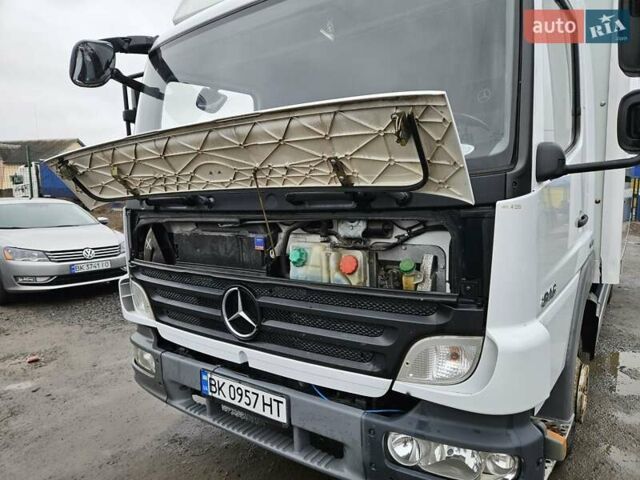 Белый Мерседес Атего, объемом двигателя 4.25 л и пробегом 323 тыс. км за 18500 $, фото 7 на Automoto.ua