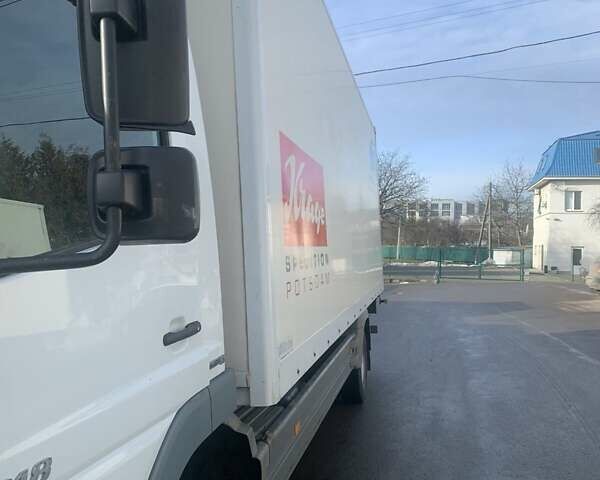 Белый Мерседес Атего, объемом двигателя 4.2 л и пробегом 690 тыс. км за 26900 $, фото 9 на Automoto.ua