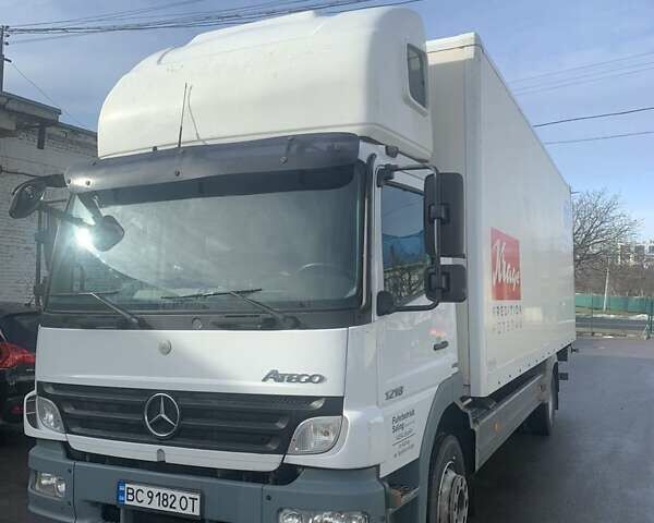 Белый Мерседес Атего, объемом двигателя 4.2 л и пробегом 690 тыс. км за 26900 $, фото 8 на Automoto.ua