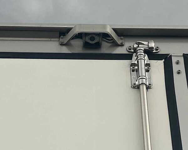 Белый Мерседес Атего, объемом двигателя 4.25 л и пробегом 352 тыс. км за 37000 $, фото 28 на Automoto.ua