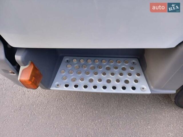 Білий Мерседес Атего, об'ємом двигуна 4.3 л та пробігом 441 тис. км за 24300 $, фото 16 на Automoto.ua