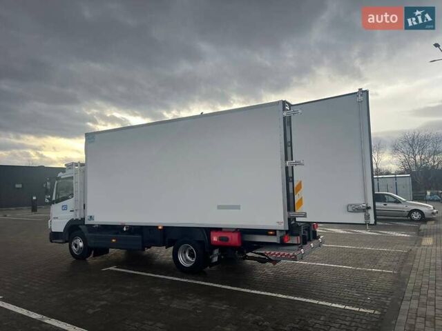 Белый Мерседес Атего, объемом двигателя 4.25 л и пробегом 352 тыс. км за 37000 $, фото 8 на Automoto.ua