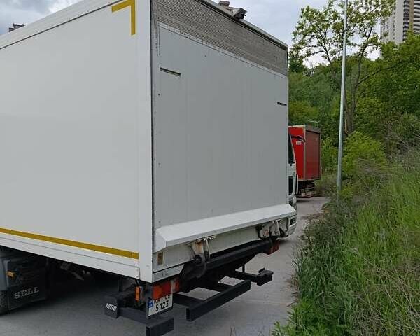 Білий Мерседес Атего, об'ємом двигуна 4.6 л та пробігом 550 тис. км за 30000 $, фото 2 на Automoto.ua
