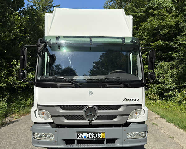 Білий Мерседес Атего, об'ємом двигуна 4.3 л та пробігом 405 тис. км за 35200 $, фото 2 на Automoto.ua