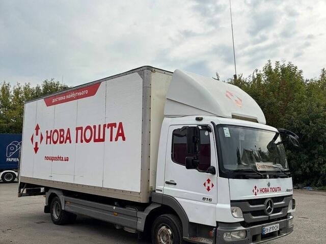 Белый Мерседес Атего, объемом двигателя 4.25 л и пробегом 536 тыс. км за 24000 $, фото 2 на Automoto.ua