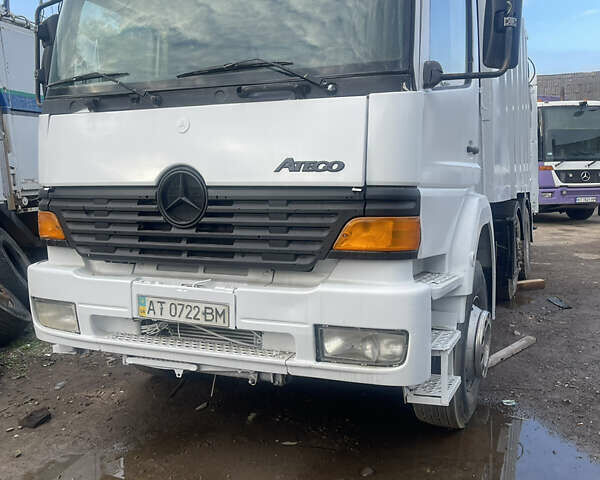 Мерседес Атего 1999 в Ивано-Франковске на Automoto.ua Белый Мерседес Атего, объемом двигателя 6 л и пробегом 0 тыс. км за 15400 $, фото 3 на Automoto.ua