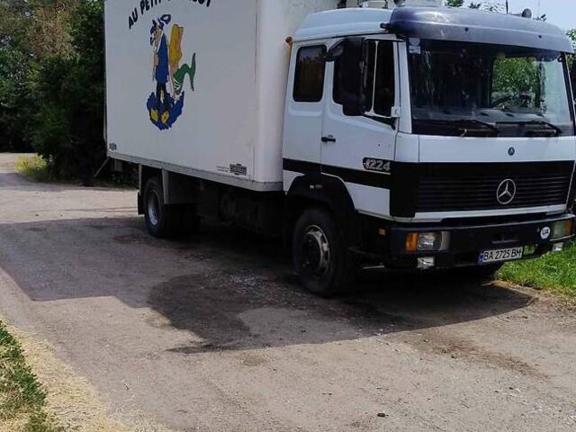 Білий Мерседес Атего, об'ємом двигуна 6 л та пробігом 850 тис. км за 12000 $, фото 5 на Automoto.ua