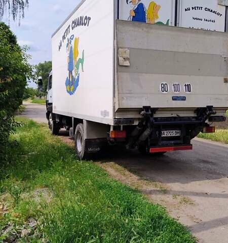 Білий Мерседес Атего, об'ємом двигуна 6 л та пробігом 850 тис. км за 10500 $, фото 4 на Automoto.ua