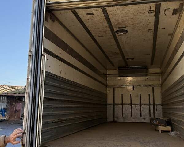 Белый Мерседес Атего, объемом двигателя 6 л и пробегом 73 тыс. км за 15000 $, фото 9 на Automoto.ua