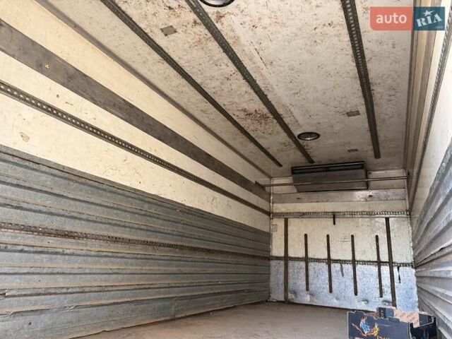 Белый Мерседес Атего, объемом двигателя 6 л и пробегом 73 тыс. км за 15000 $, фото 7 на Automoto.ua