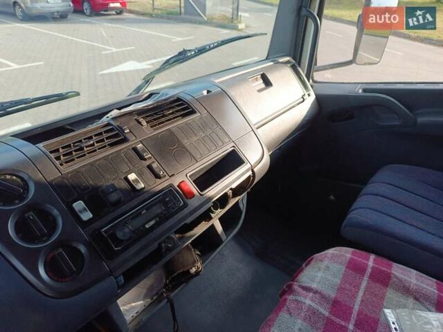Белый Мерседес Атего, объемом двигателя 4.2 л и пробегом 130 тыс. км за 12000 $, фото 31 на Automoto.ua