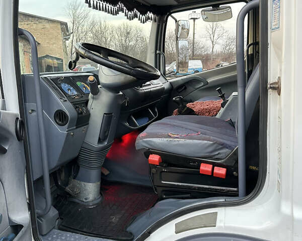 Білий Мерседес Атего, об'ємом двигуна 4.2 л та пробігом 619 тис. км за 14200 $, фото 12 на Automoto.ua